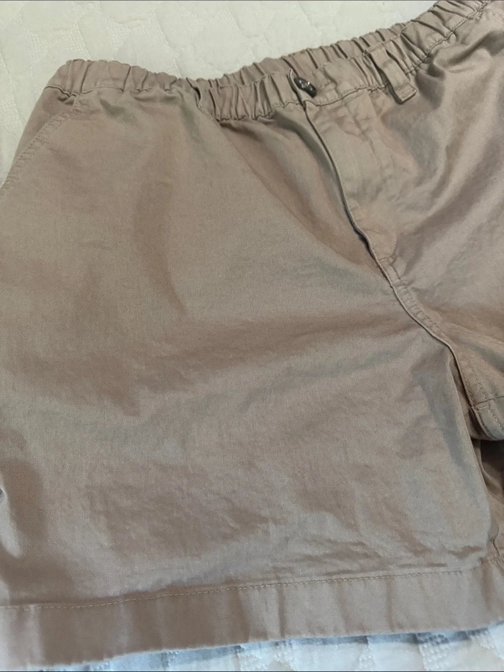 Chubbies Men's originals 5.5" Elastic Waist Cotton Shorts in Khaki - Picture 2 of 6